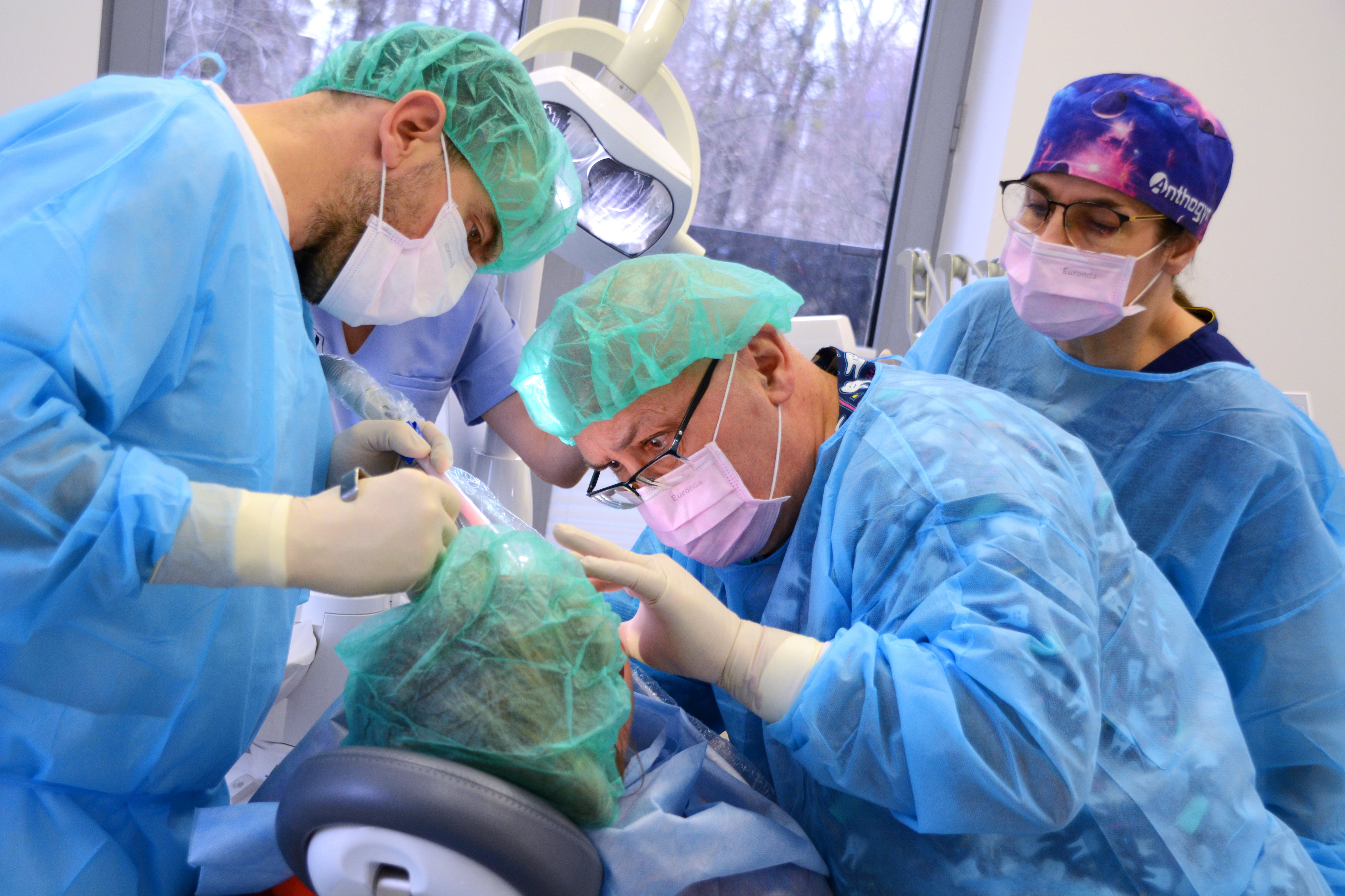 Practiculum Implantologii XIV - sesja 6 - grupa B (142).JPG