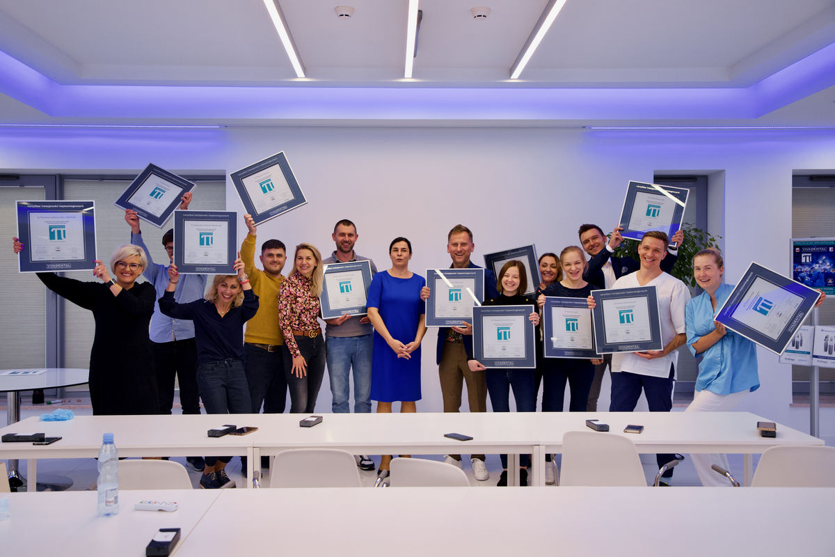 PRACTICULUM-IMPLANTOLOGII-SEZON-IX-B-ABSOLUTORIUM-RAZEM-CERTYFIKATY-5