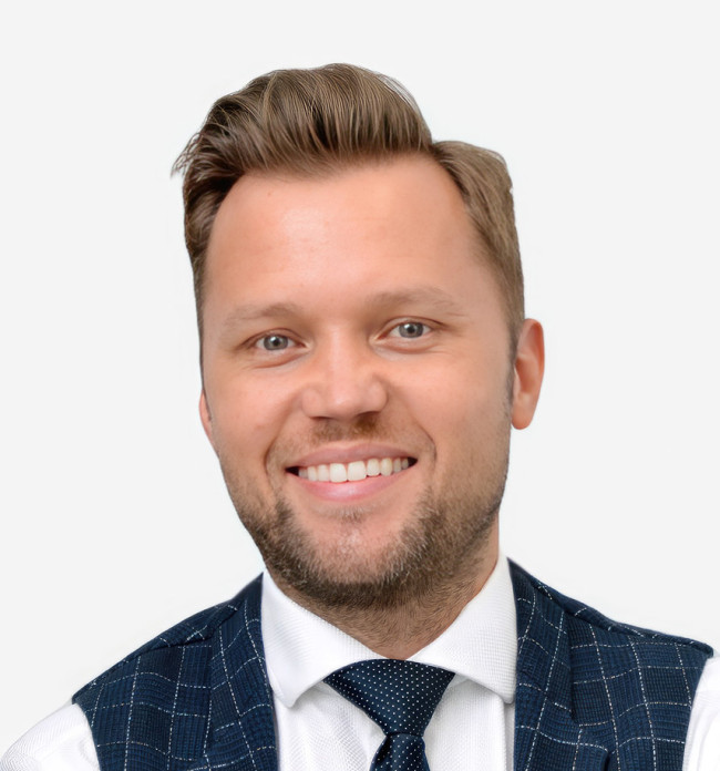 Dr n. med. Szymon Frank